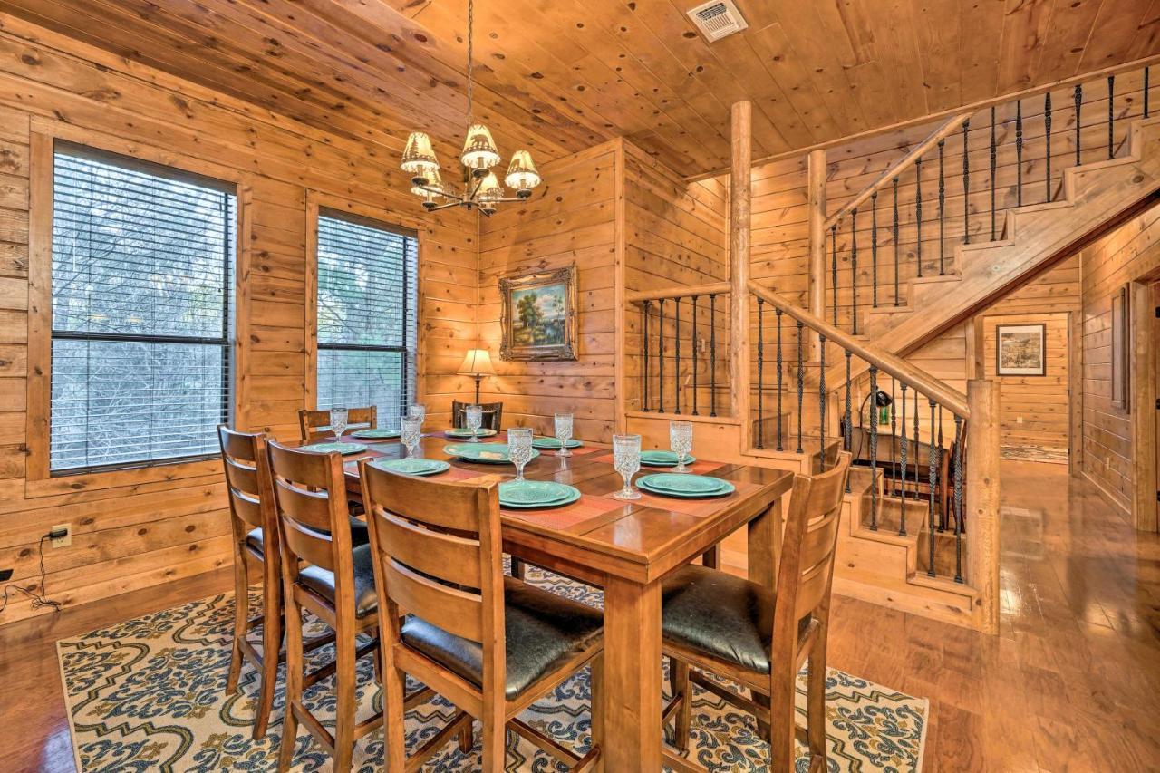 Broken Bow Cabin With Deck, Hot Tub And Fire Pit! Exterior photo