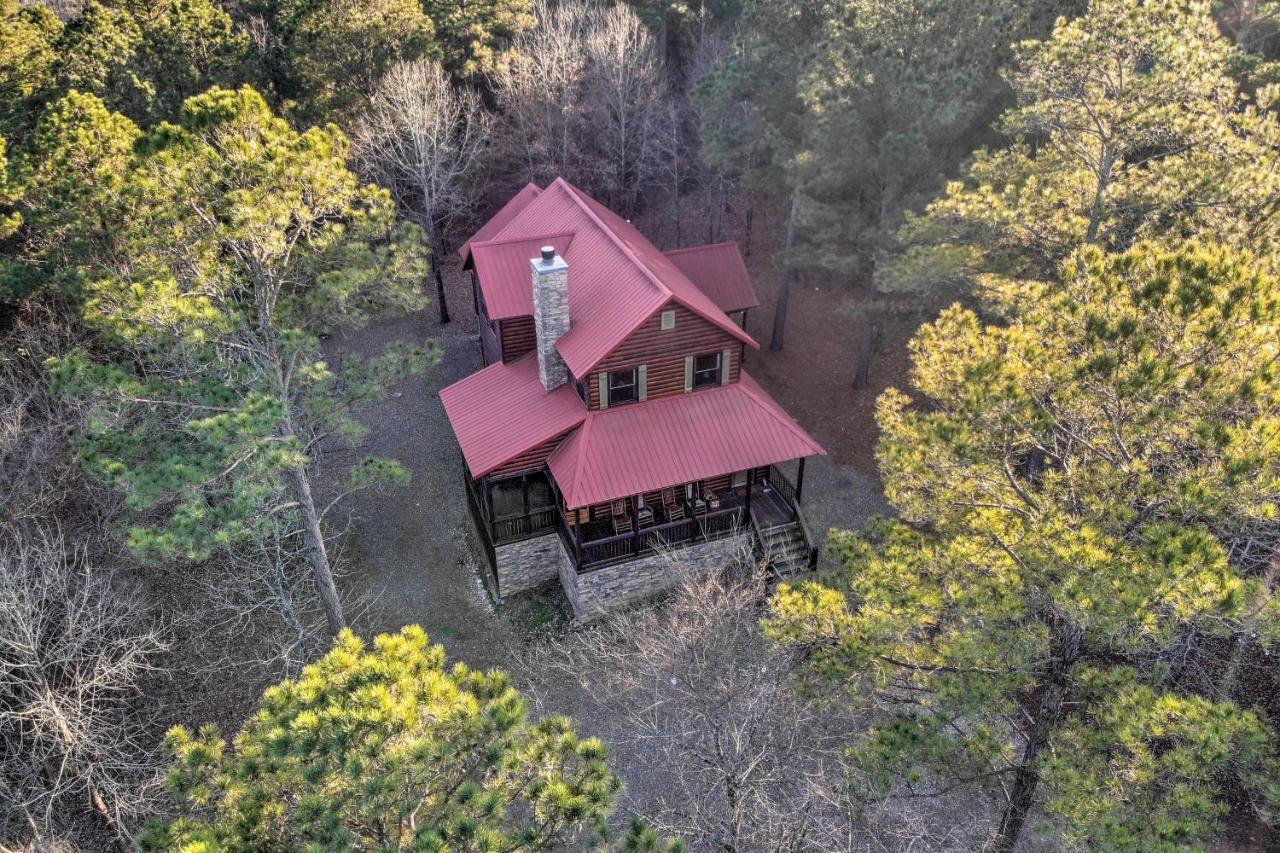 Broken Bow Cabin With Deck, Hot Tub And Fire Pit! Exterior photo
