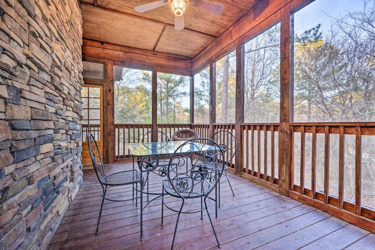 Broken Bow Cabin With Deck, Hot Tub And Fire Pit! Exterior photo