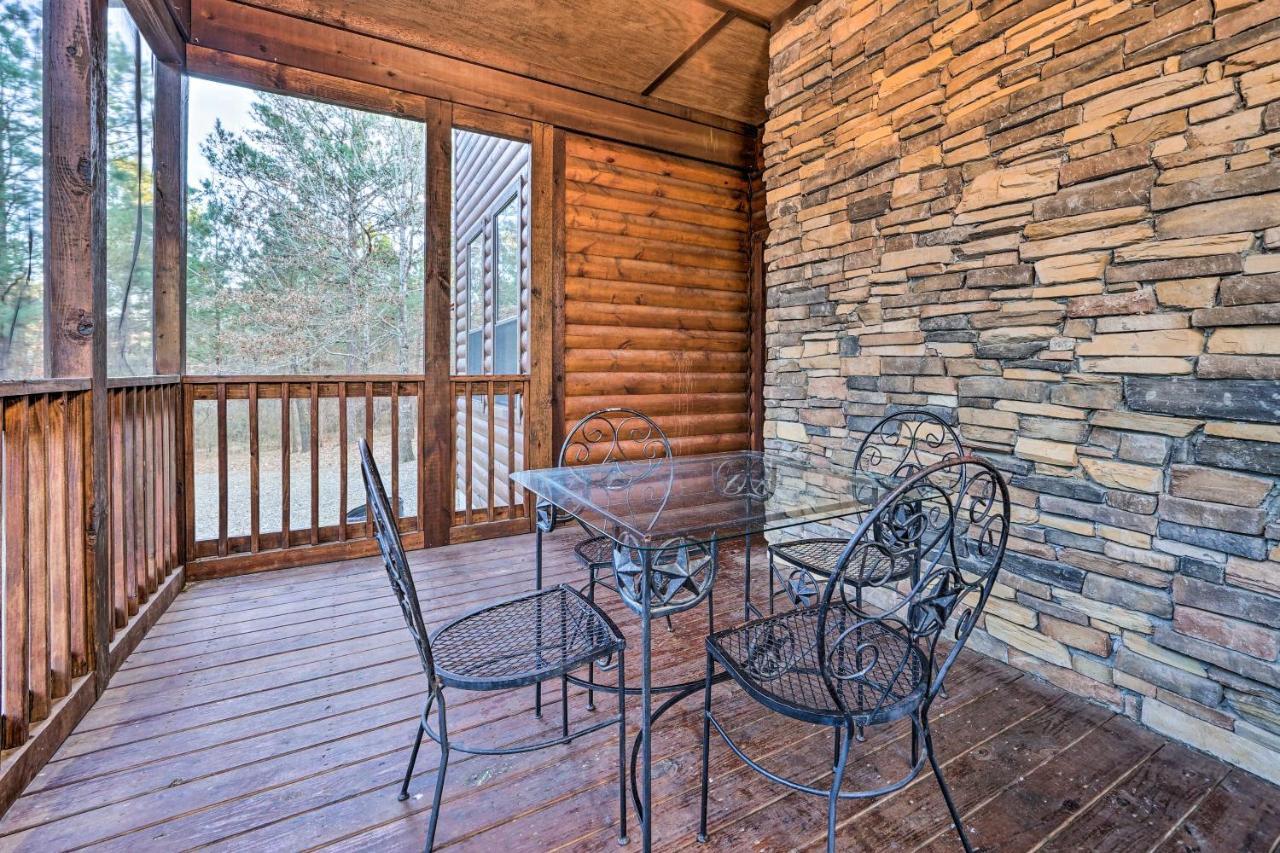Broken Bow Cabin With Deck, Hot Tub And Fire Pit! Exterior photo